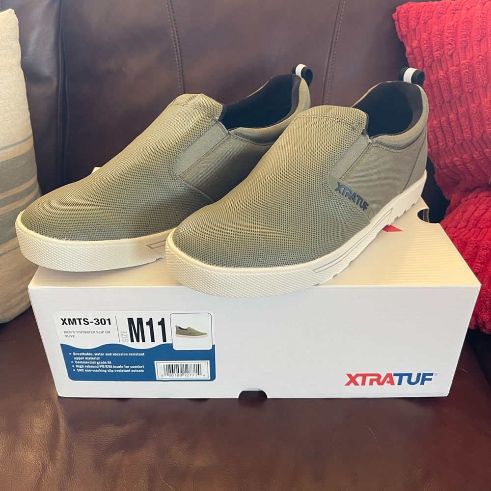 Brand new Xtratuf, men’s size 11. Never worn.